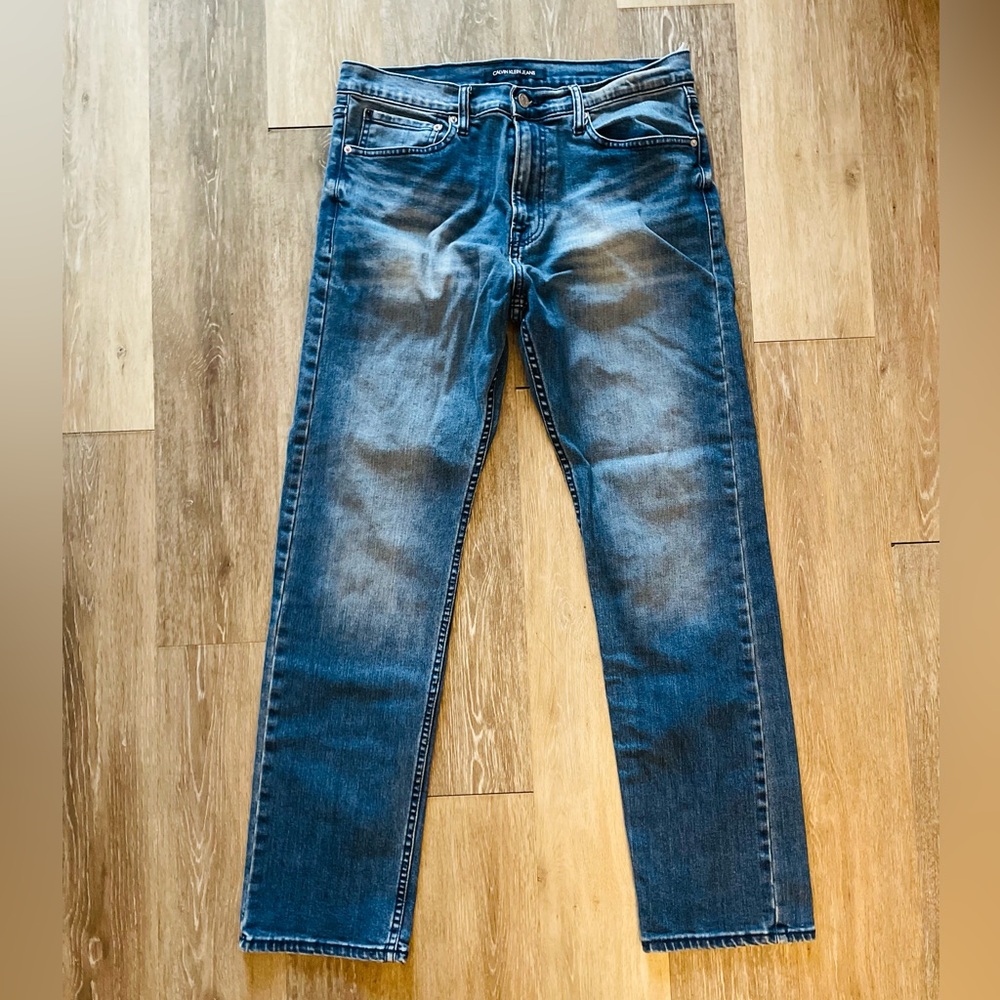 Calvin Klein Jeans
Straight